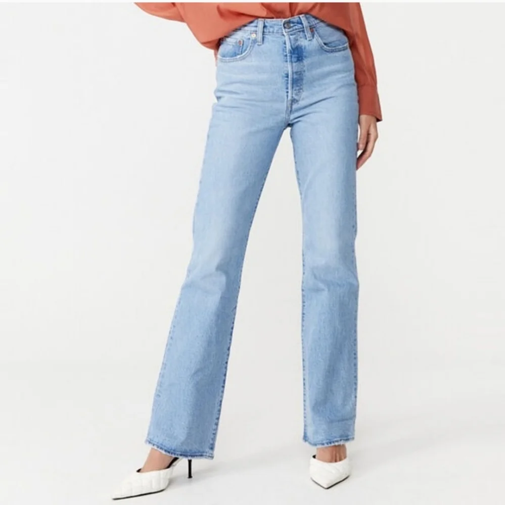 Levi's Ribcage Flare Bootcut Jeans - Picture 9 of 13